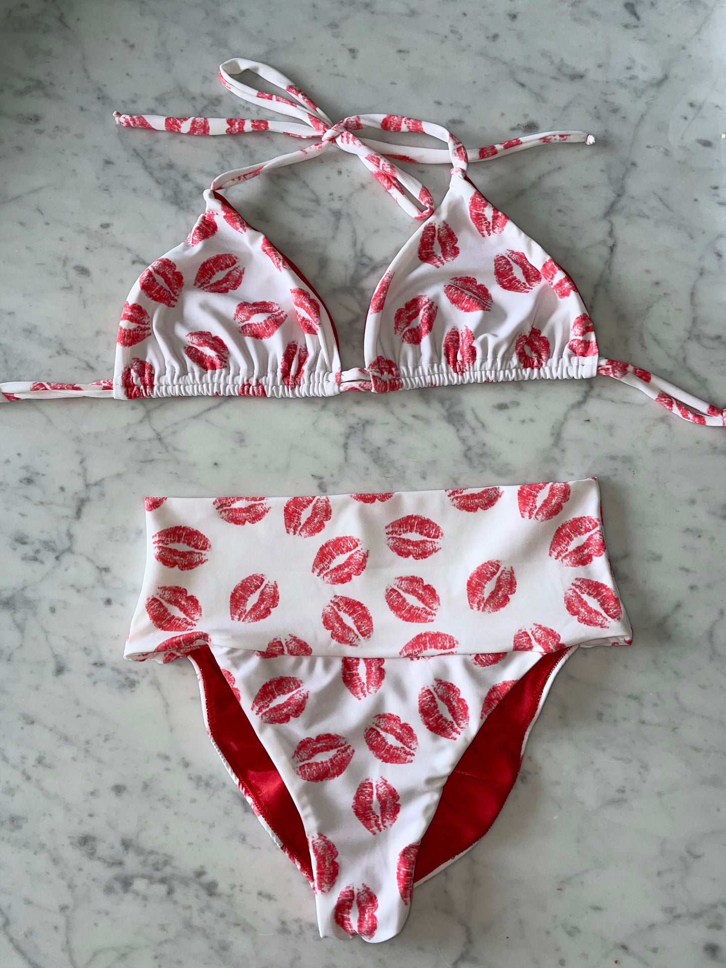 Red Kisses - Adult Women Bikini BOTTOM